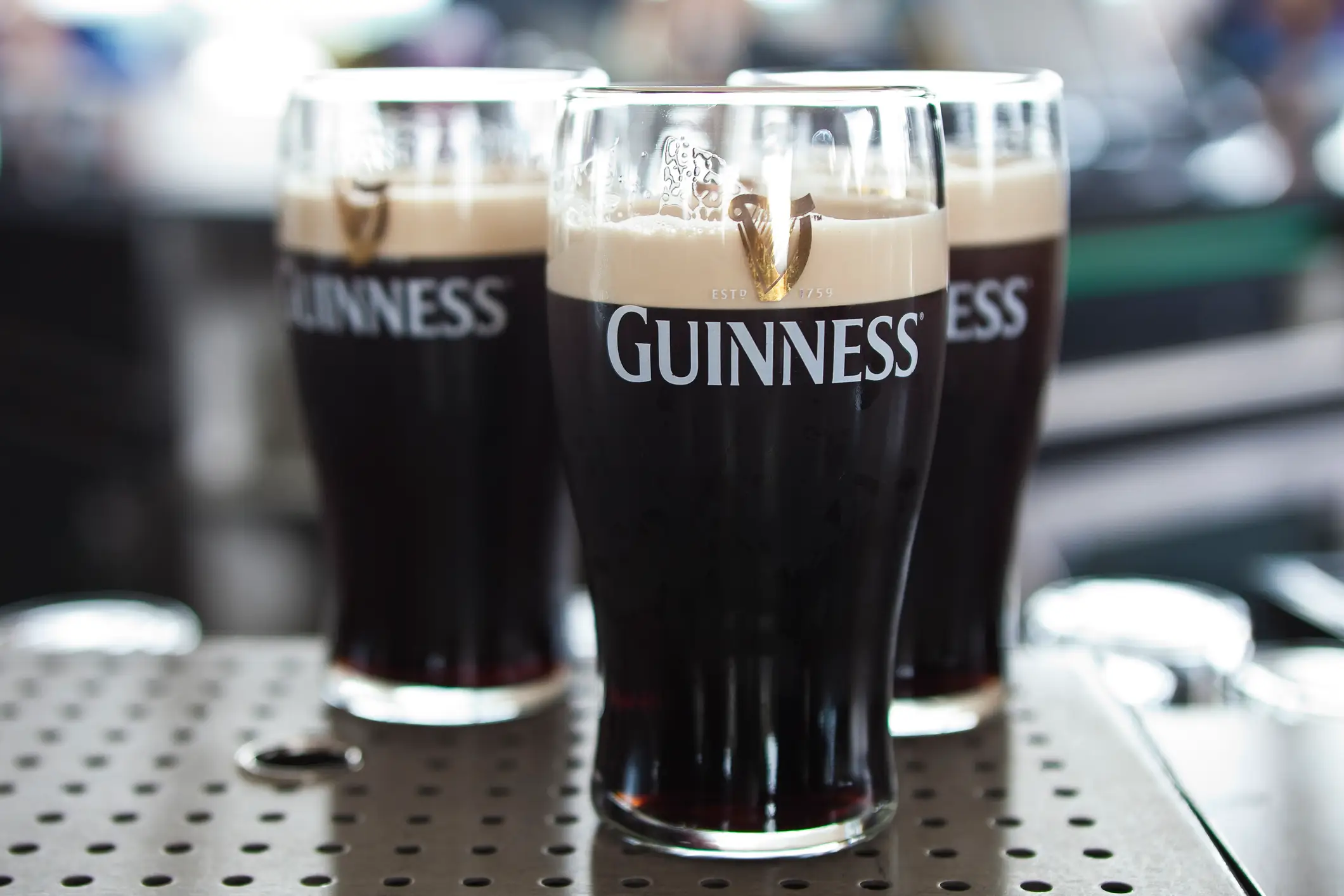 Guinness is causing a war online (Richard I'Anson/ Getty Stock)