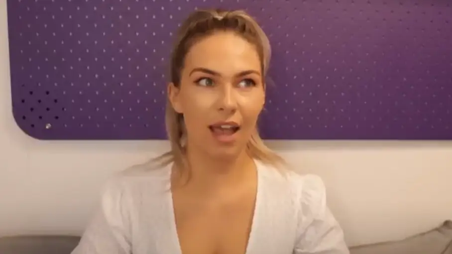 YouTube / @cruisingascrew