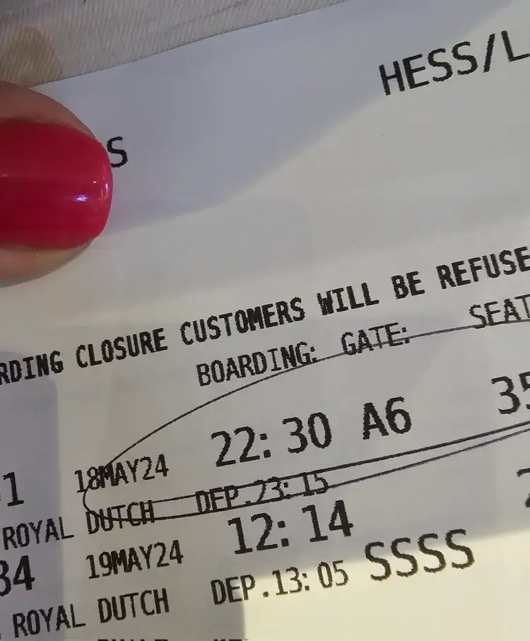 The SSSS code was introduced after the 9/11 attacks (X/@hessla_)