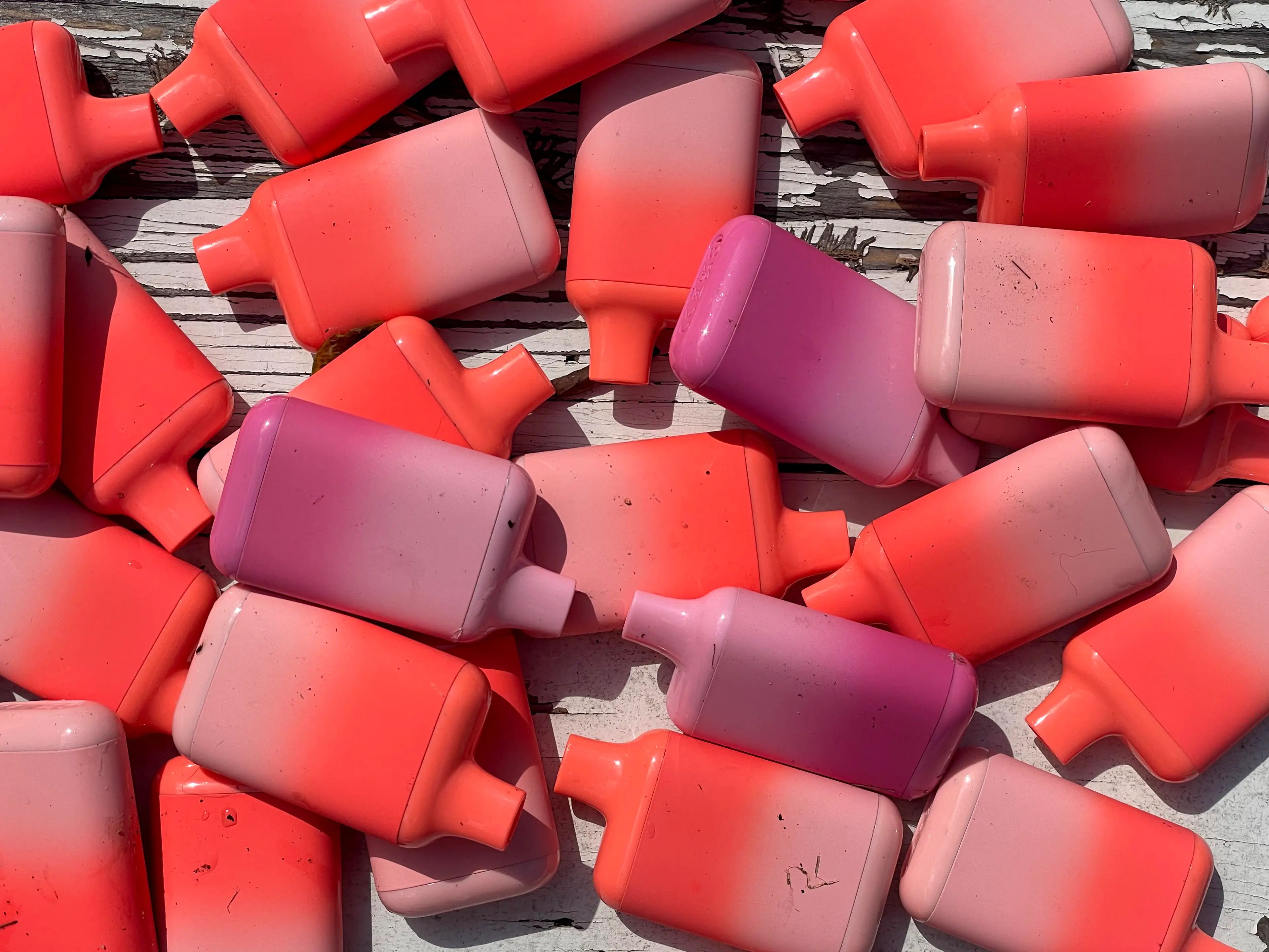 Disposable vapes will be banned in the UK as of 2025 (Getty Stock Images)