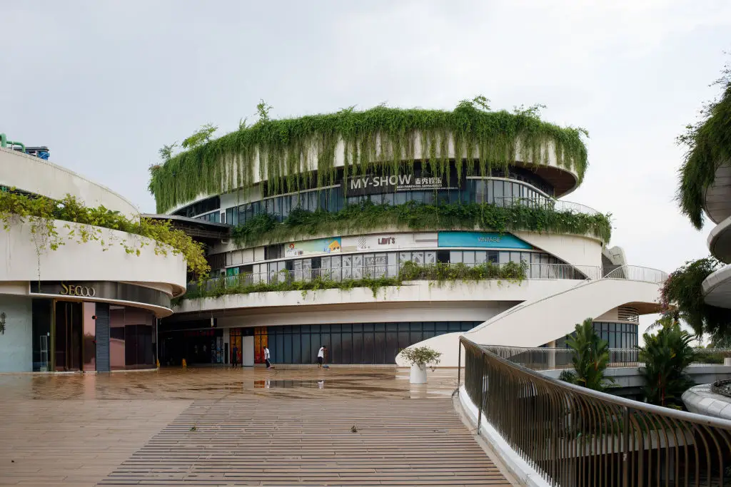 The city does tend to look abandoned at times (Samsul Said/Bloomberg via Getty Images)