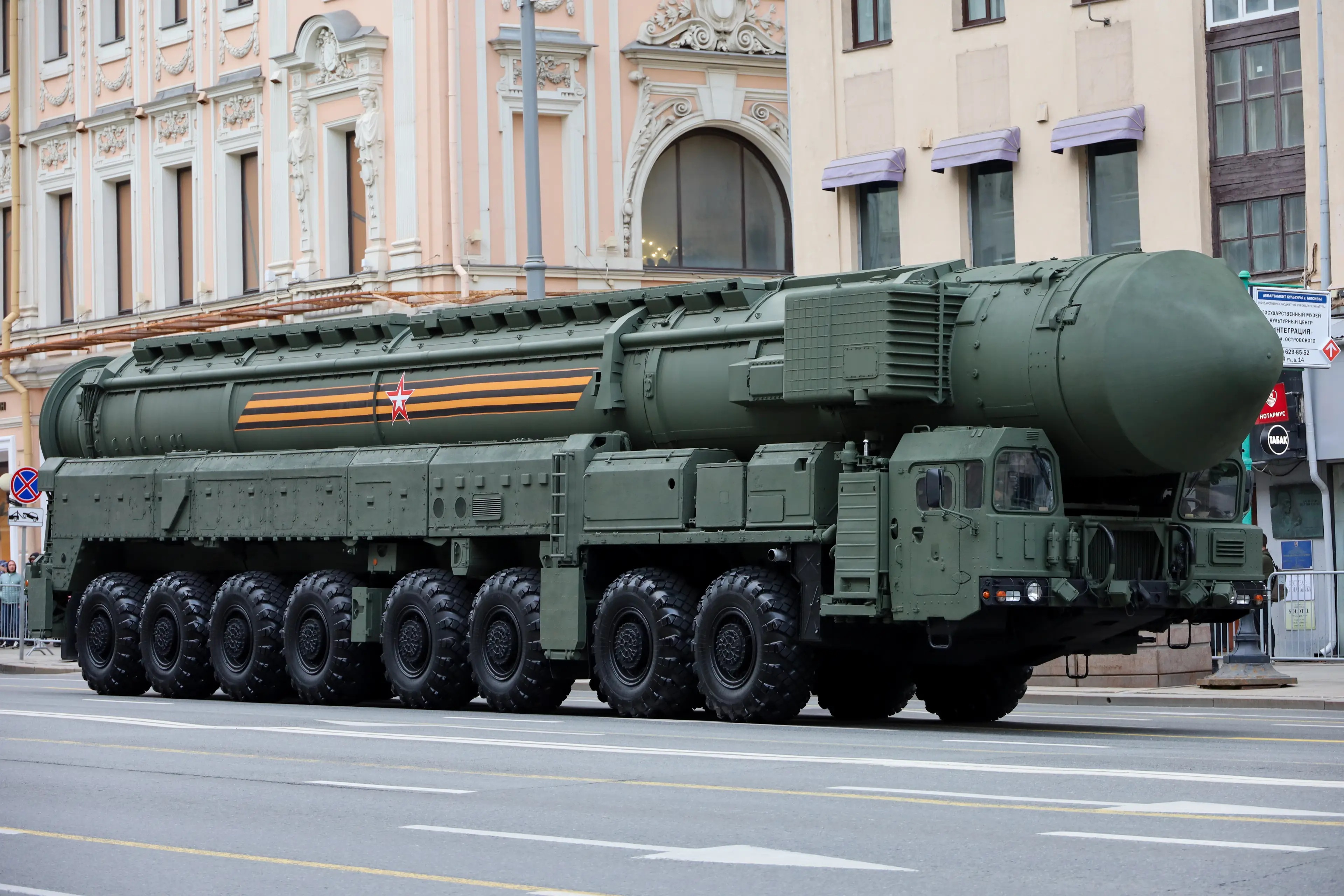 Russia's not doing well in Ukraine, but they do have a lot of nuclear weapons (Oleg Elkov/Getty Images)