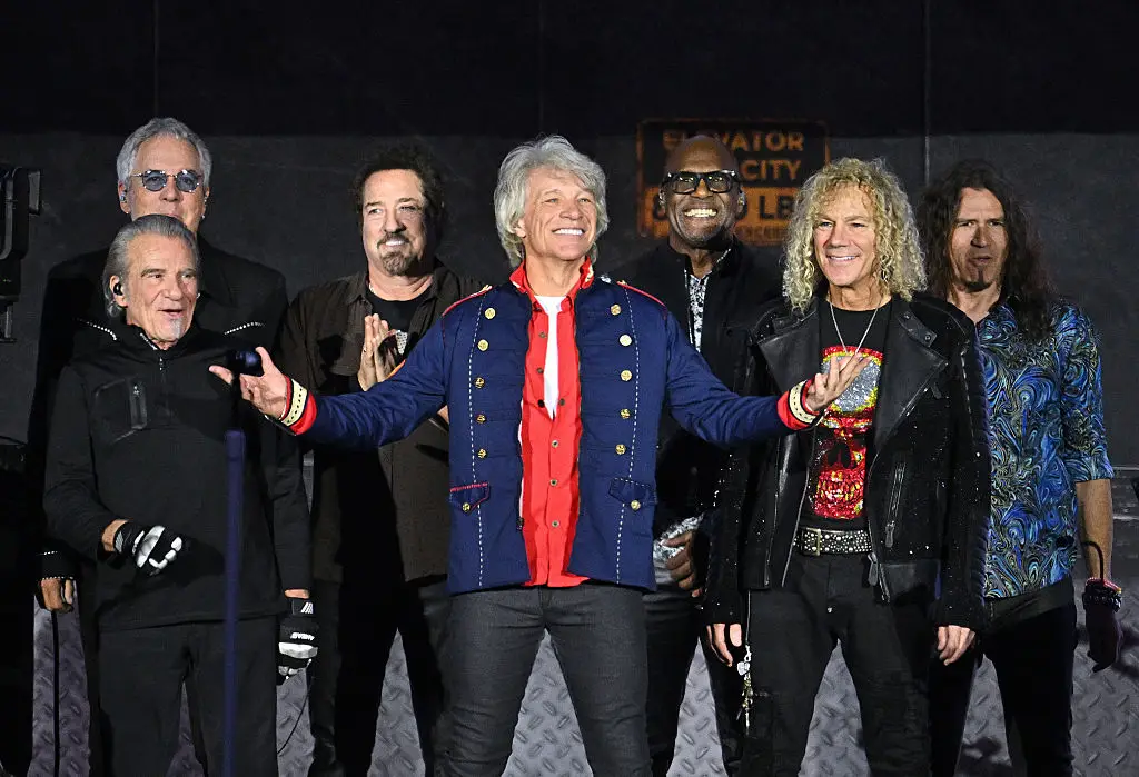 (L-R) Tico Torres, Hugh McDonald, John Shanks, Jon Bon Jovi, Everett Bradley, David Bryan and Phil X of Bon Jovi (Samir Hussein/WireImage for ABA)