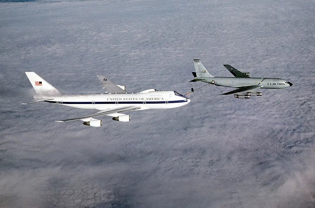 A Boeing E-4 being refuelled in the 1990s (USAF/Getty Images)