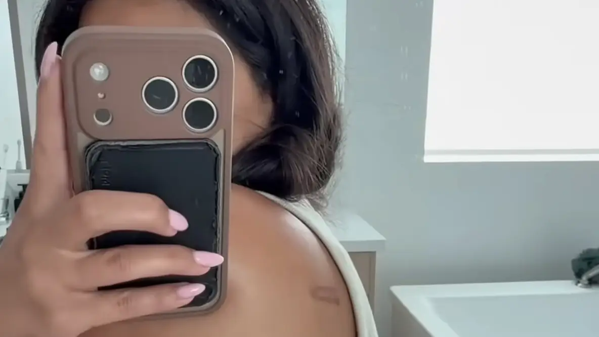 YouTube/KarineBath