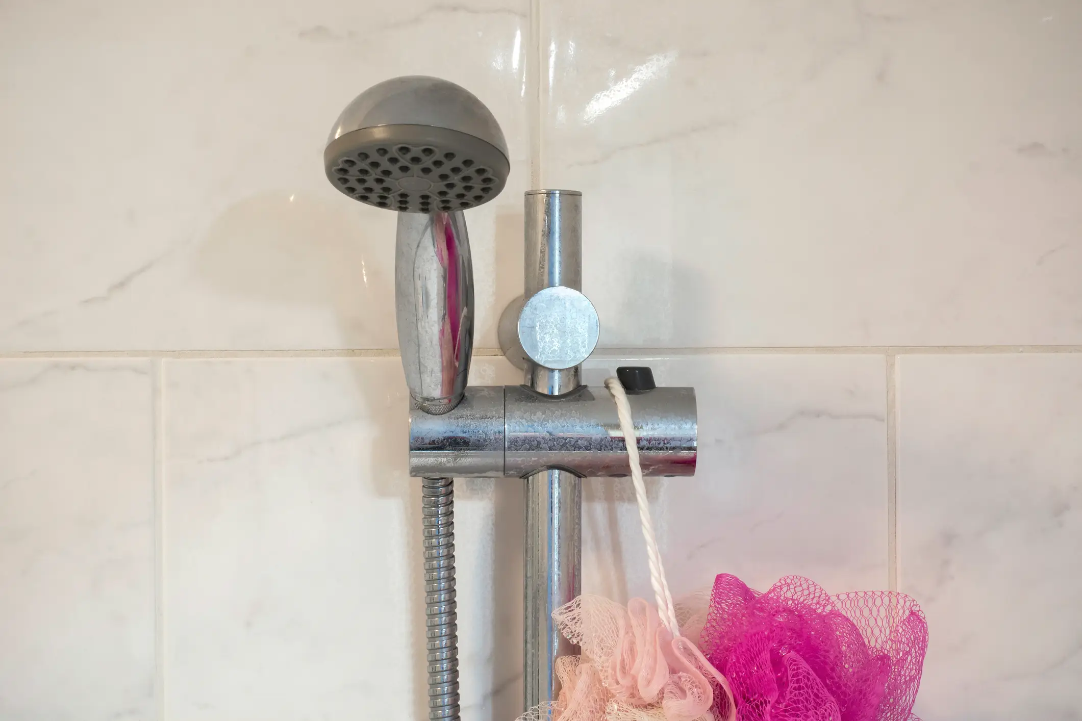A pretty dirty looking shower (Getty Stock Images)
