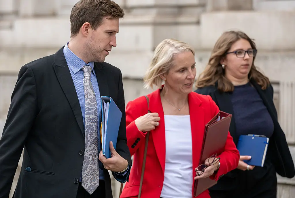 Emma Reynolds (centre) spoke out about the rising fuel prices (Ian Davidson/SOPA Images/LightRocket via Getty Images)