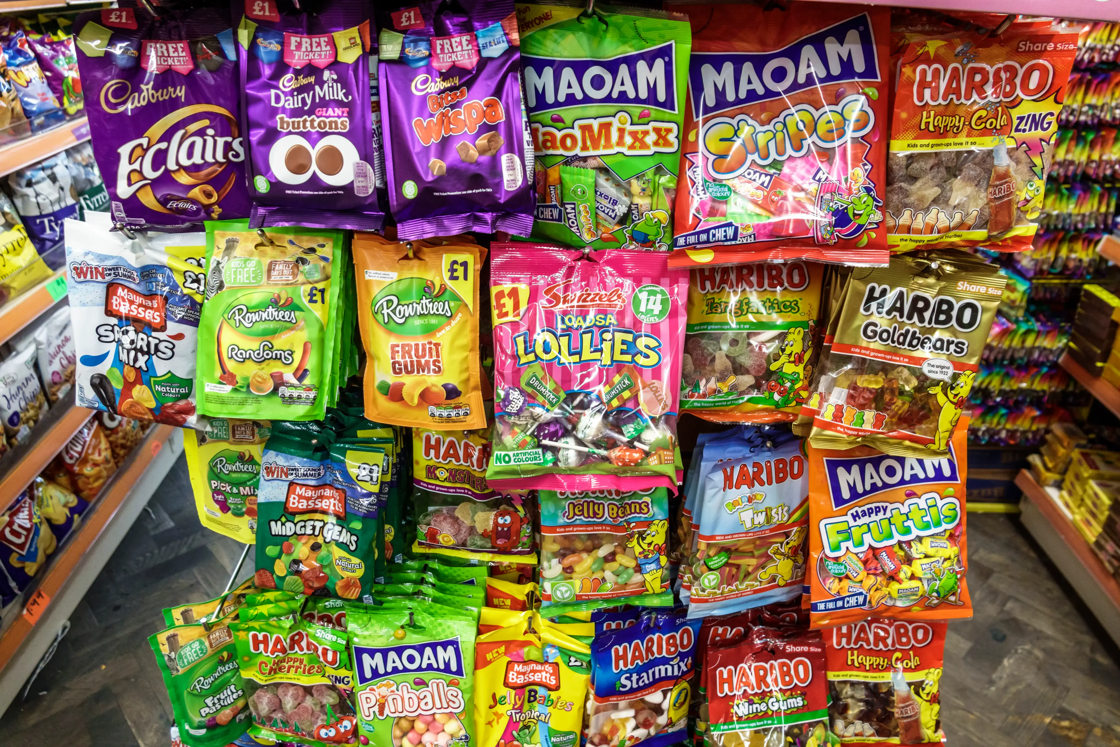 You can even use the opening method to seal the pack back up again. (Jeffrey Greenberg/Education Images/Universal Images Group via Getty Images)