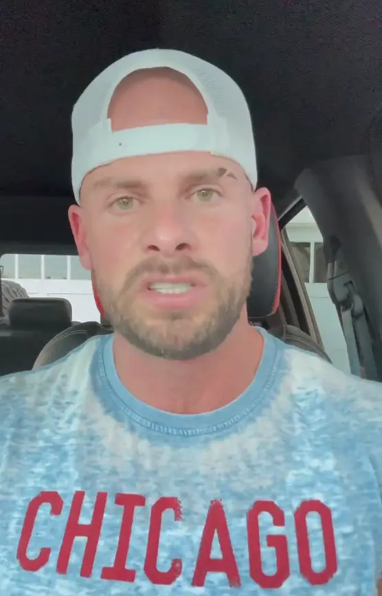 The bodybuilder is back, fighting the good fight (X/@TheJoeySwoll)