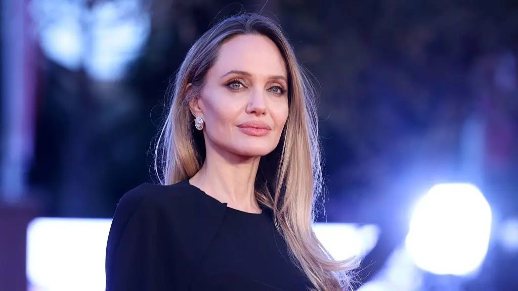 People are only just finding out who Angelina Jolie’s very famous dad is