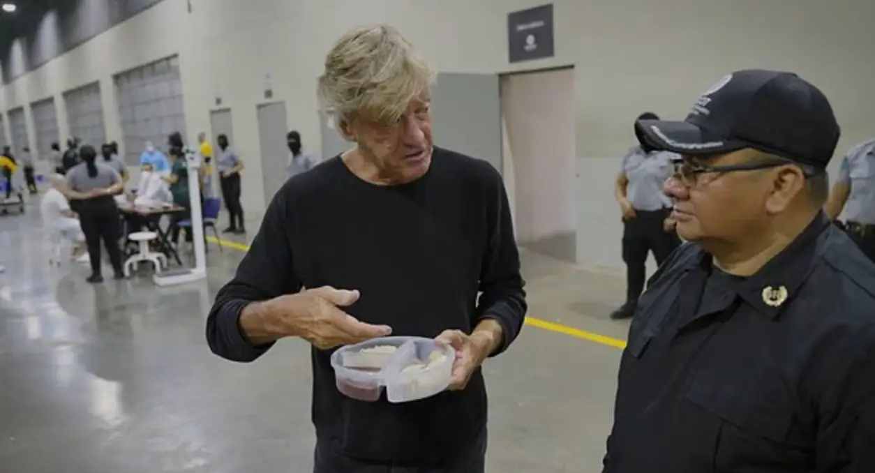 Madeley is given one of the meals served inside the prison, with inmates receiving 1800 calories a day (Channel 5)