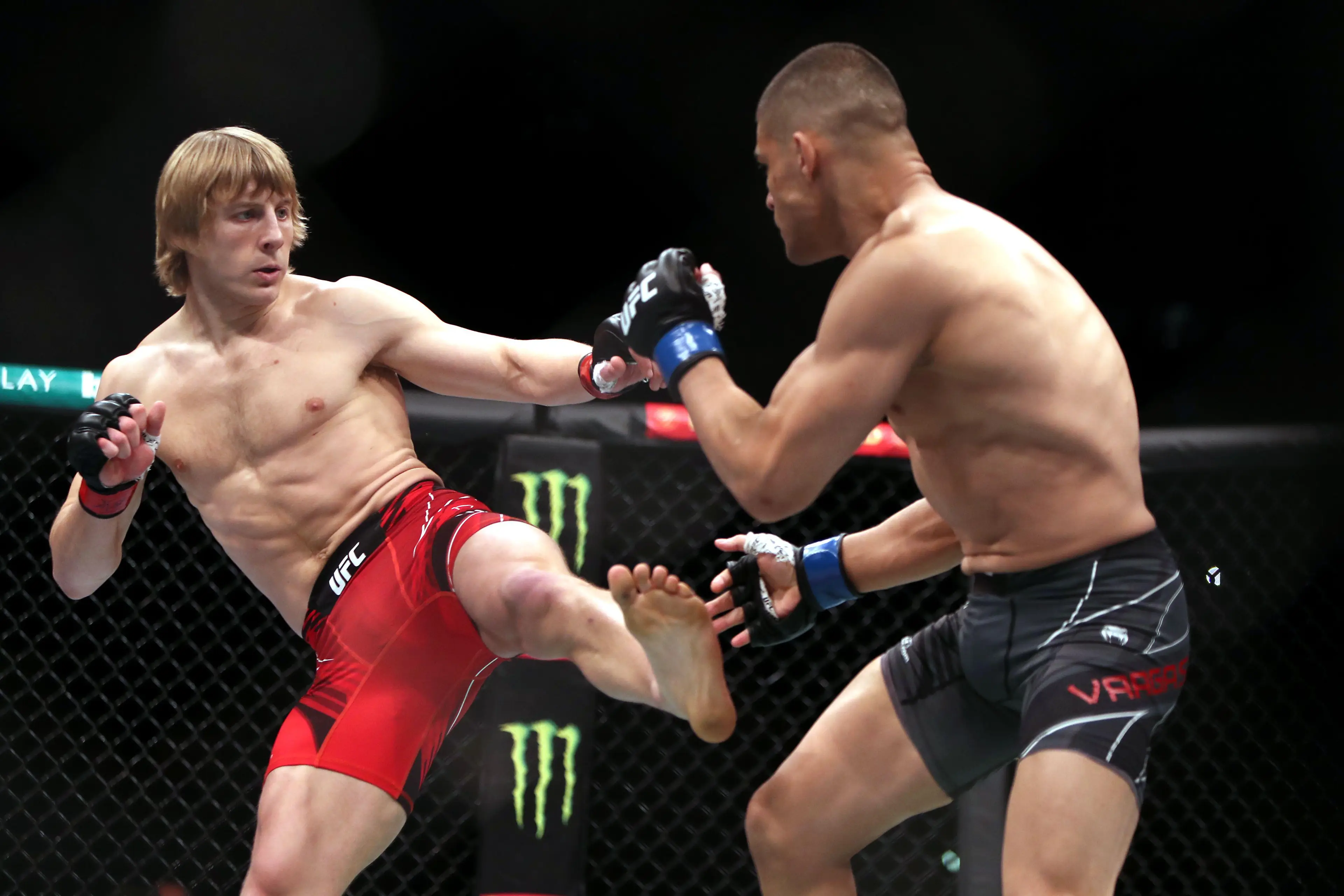 Following his win over Kazula Vargas last month, Pimblett went on an 11,000 calorie food binge that propelled his weight by 45lbs.