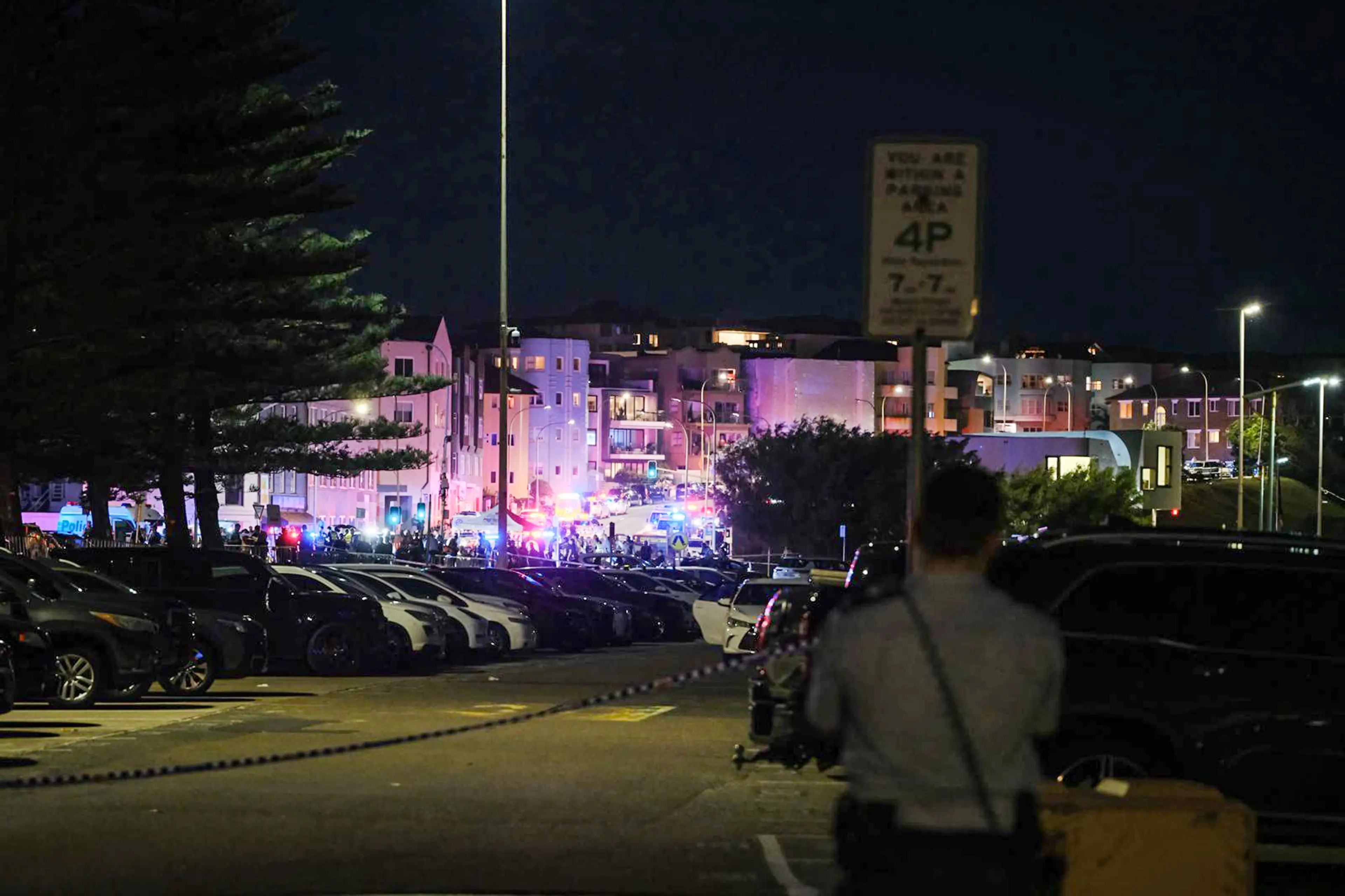 Police are urging the public to avoid the area (George Chan/Getty Images)