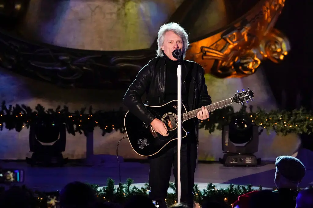 The rock legend helped the woman on the bridge (Virginia Sherwood/NBC/NBCU Photo Bank via Getty Images)
