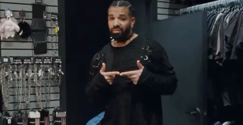 Is Drake a Goth Baddie too? (YouTube/Drake)