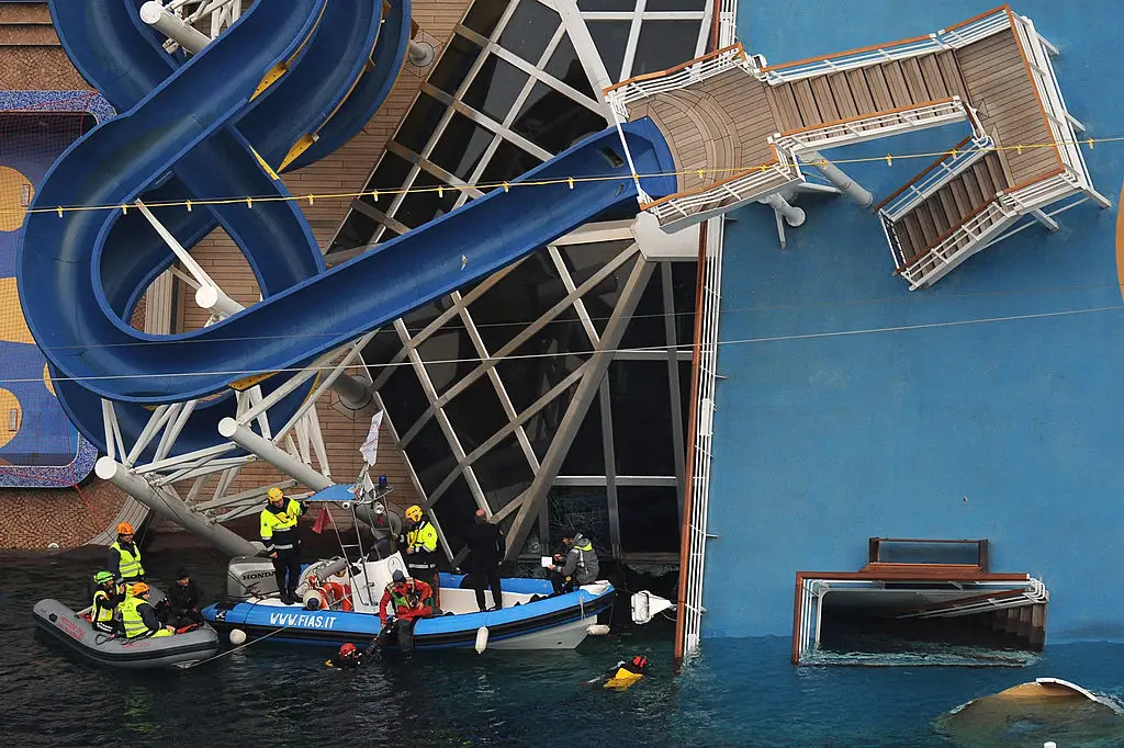 Raising the Costa Concordia wasn't easy work (Tullio M. Puglia/Getty Images)