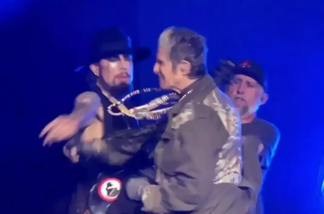 The incident left fans in disarray (Youtube/WatchThisOne)