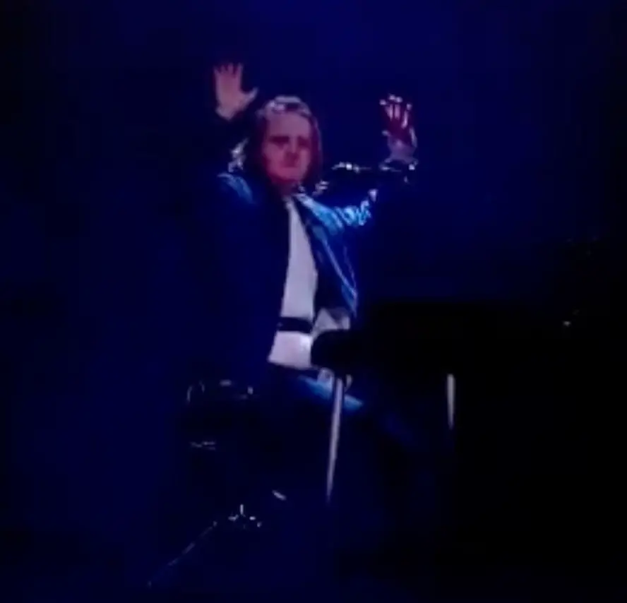 Lewis Capaldi outed himself as a 'liar'.