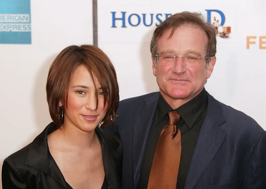 Zelda Williams photographed with her father Robin Williams. (Matthew Peyton/Getty Images)