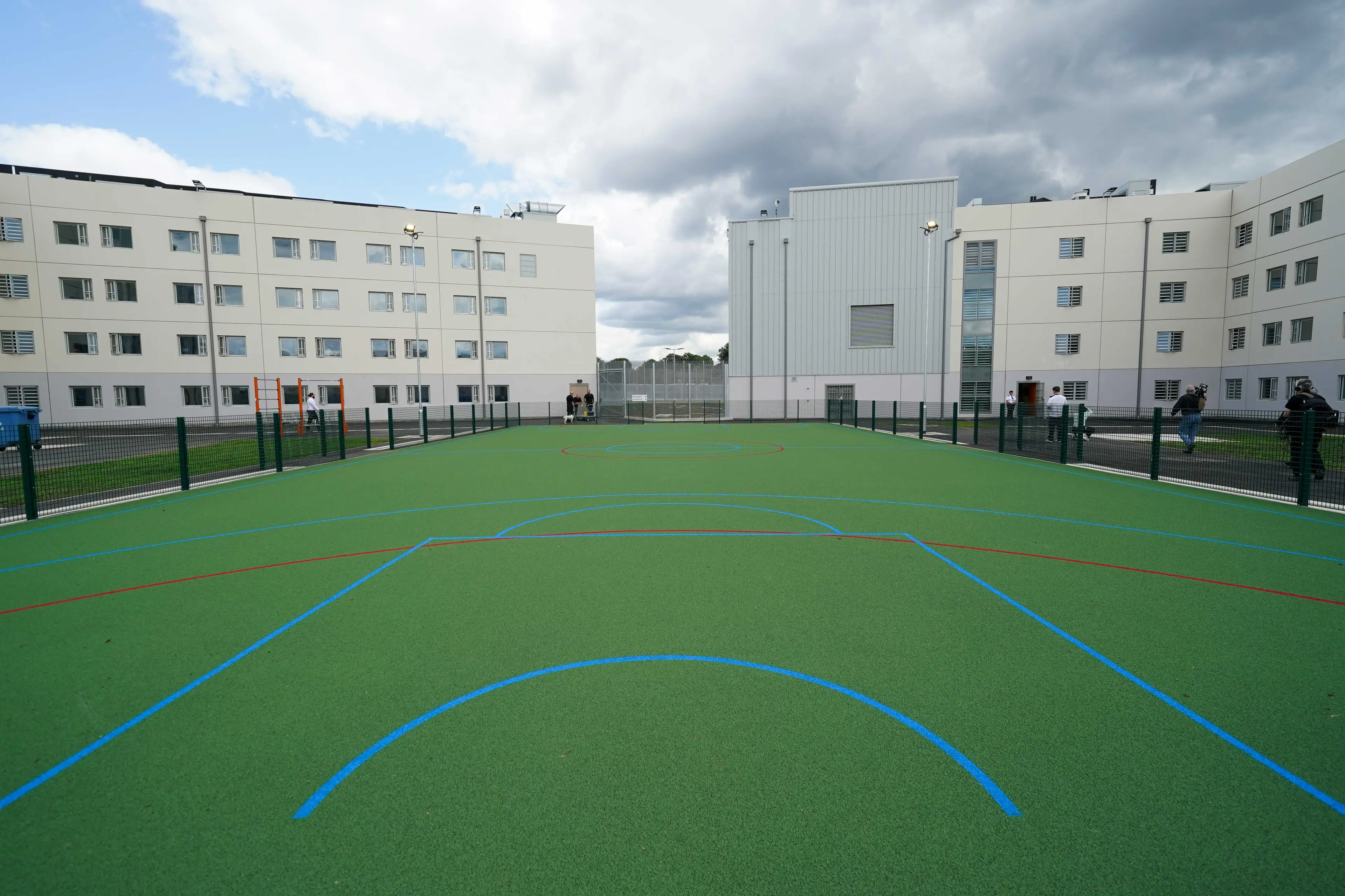 "Looks luxury in there, stayed in worse hotels".