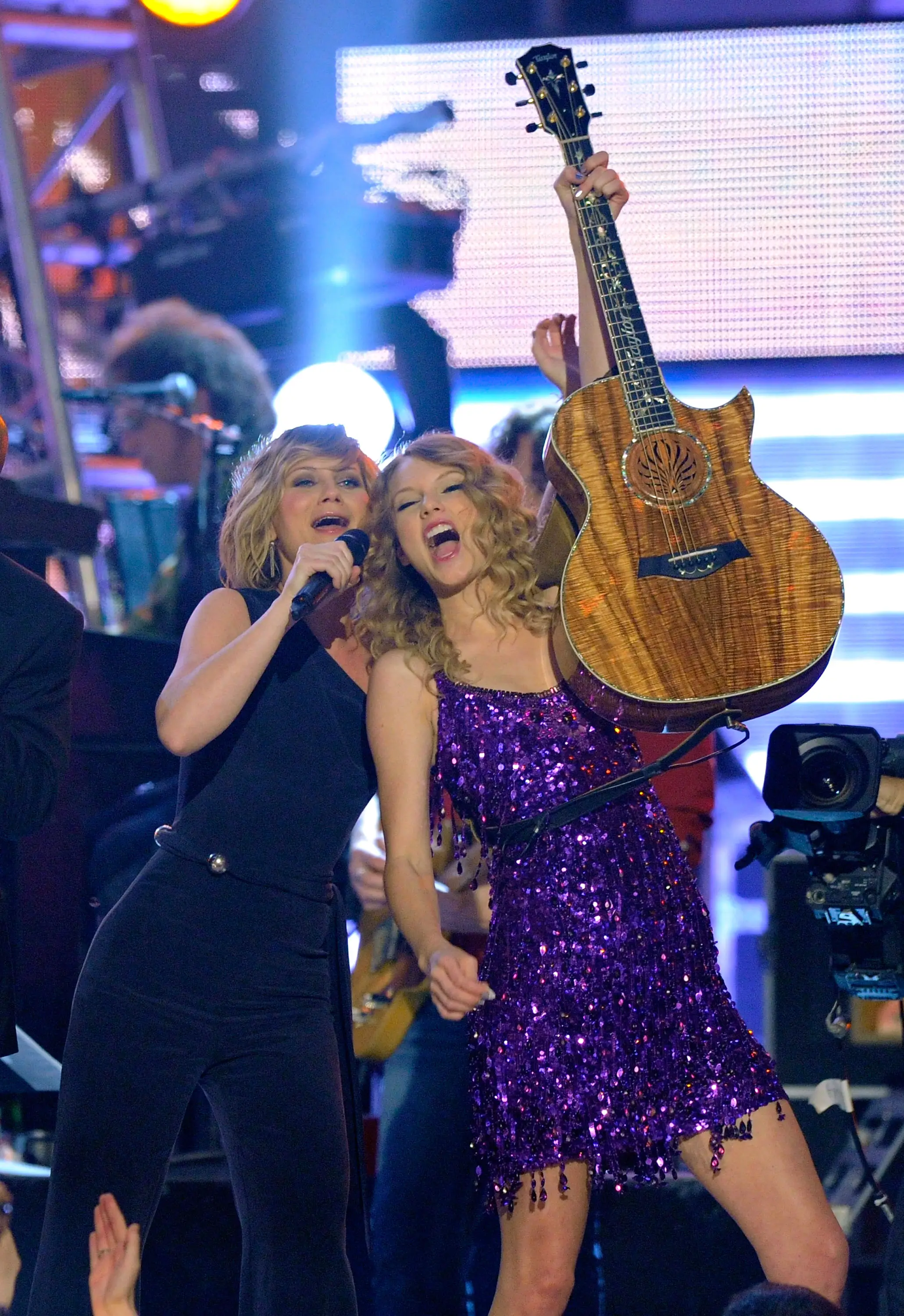 Nettles and Swift back in 2010. (Ethan Miller/Getty Images)