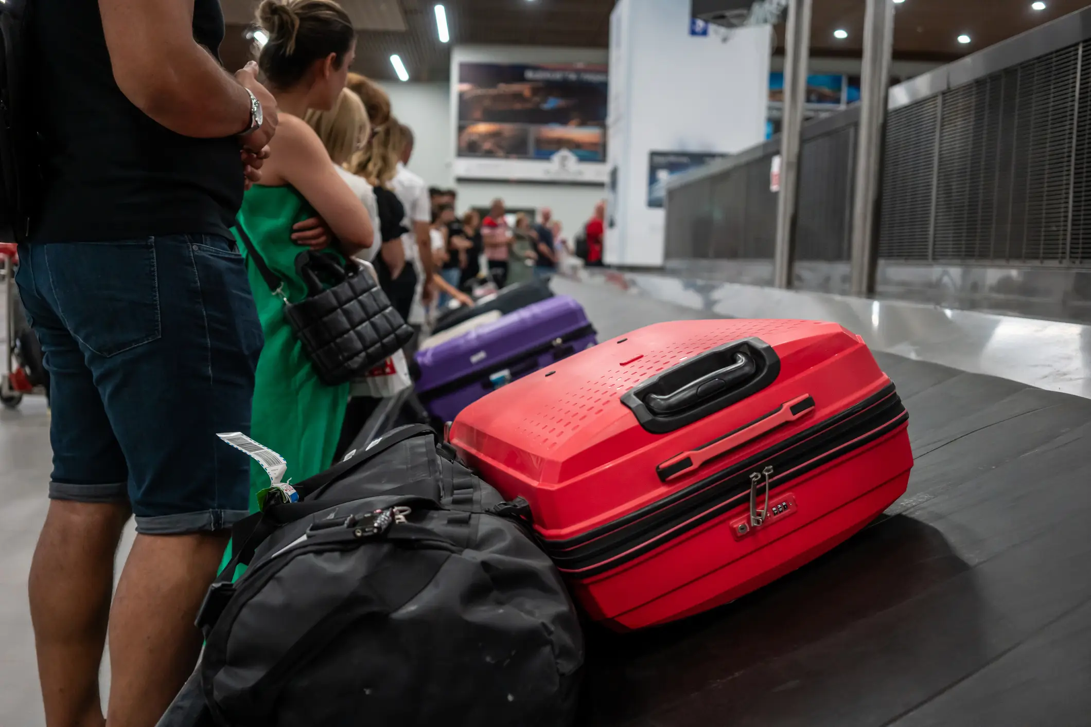 Unvaccinated Brits are warned of travelling. (Getty Stock image)