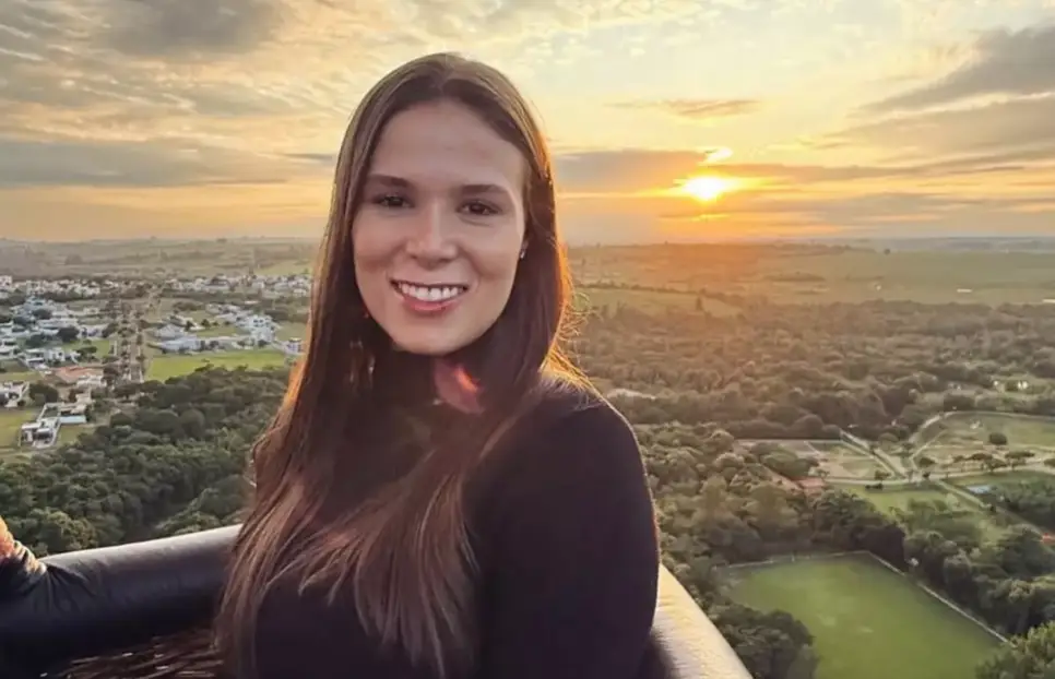 The 29-year-old became unexpectedly famous after being filmed by another passenger (Instagram/@jeniffercastro)