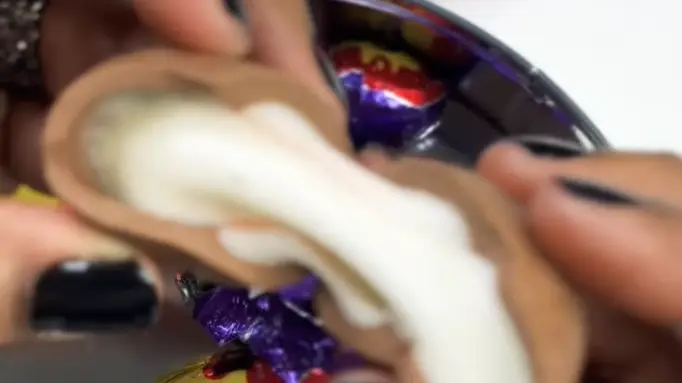 @‌FeastWithYourEyes / YouTube