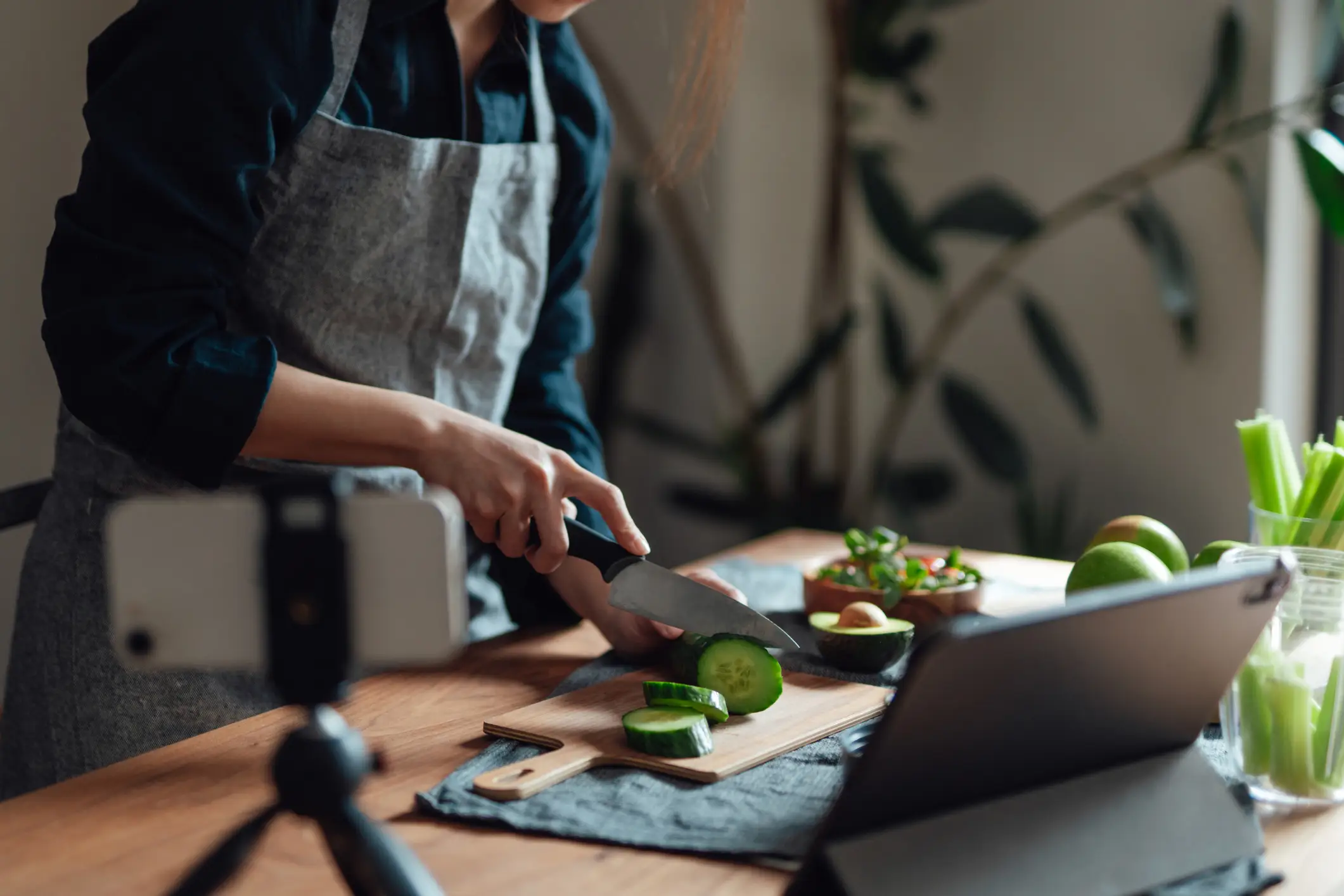 Food content on social media can make it more risky (Getty Stock Photo)