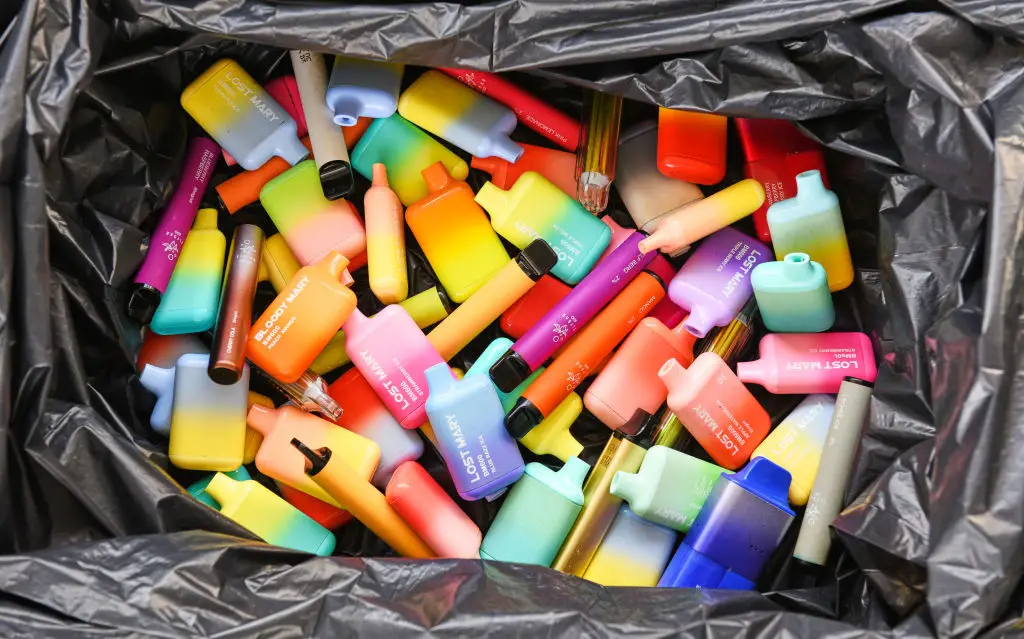 Disposable vapes have already been banned, but the report calls on the government to do more (Getty Stock Images)