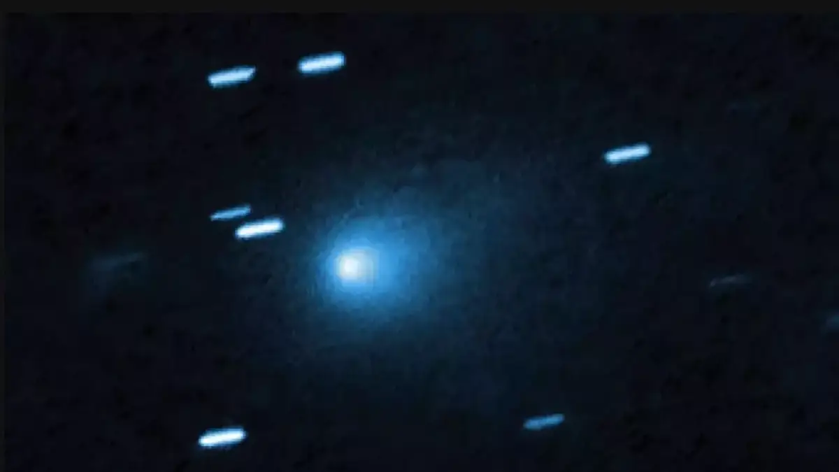 NASA, ESA, David Jewitt (UCLA); Image Processing: Joseph DePasquale (STScI)