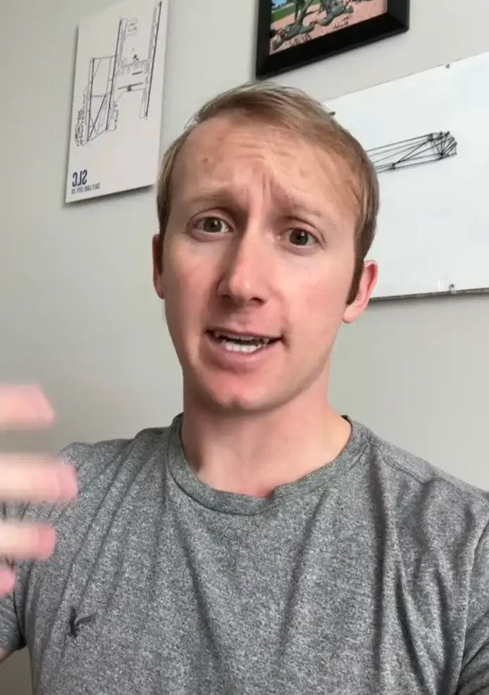 The pilot explained that he personally loves to show people who are interested about his job (Tiktok/@perchpoint)