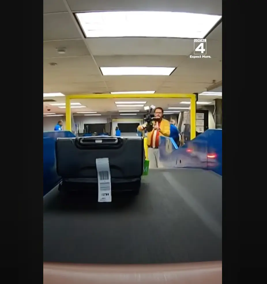 Holiday makers often fear what happens to their bags at the airport (YouTube @Click On Detroit)