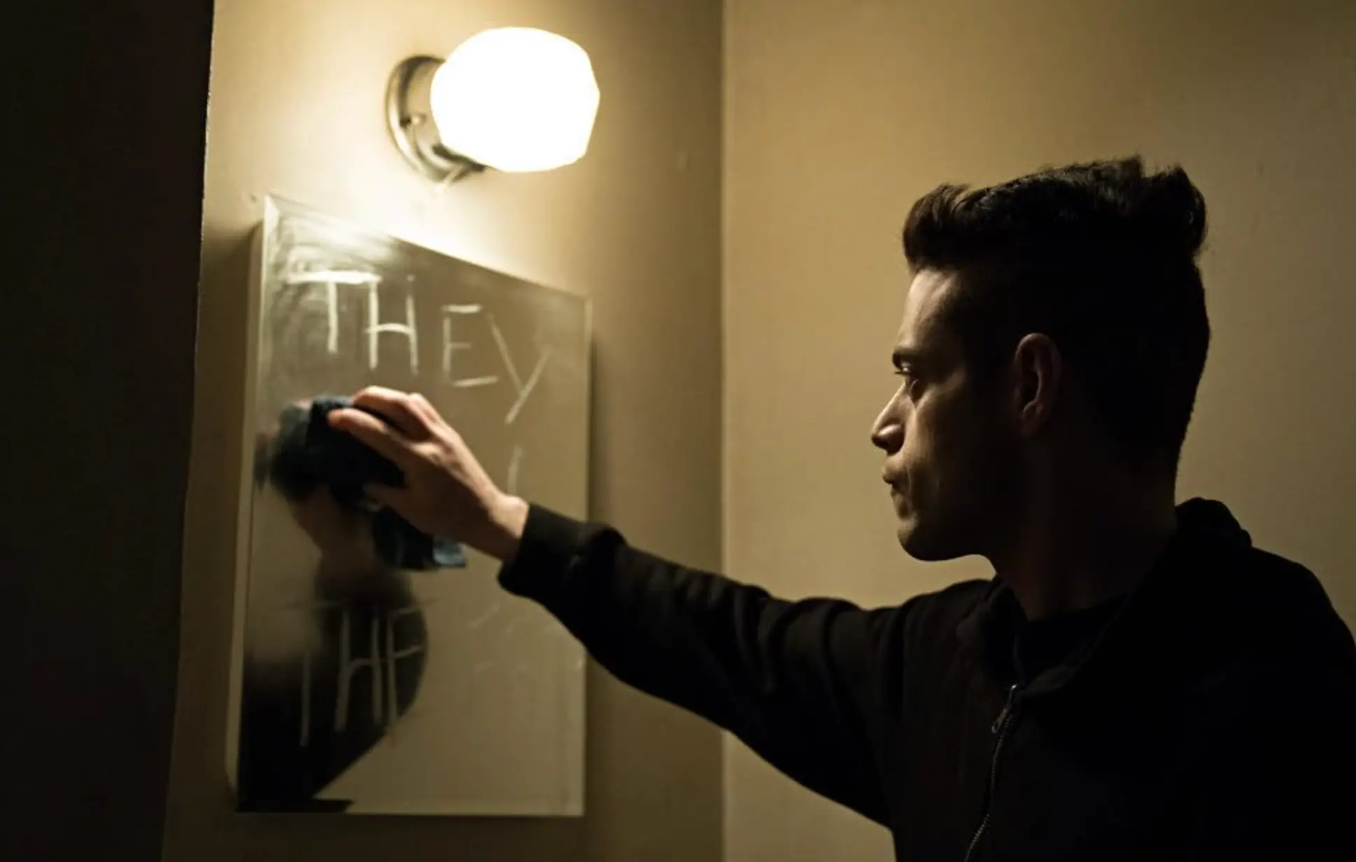 Fans are raving about the show, which first aired in 2015. (USA Network)