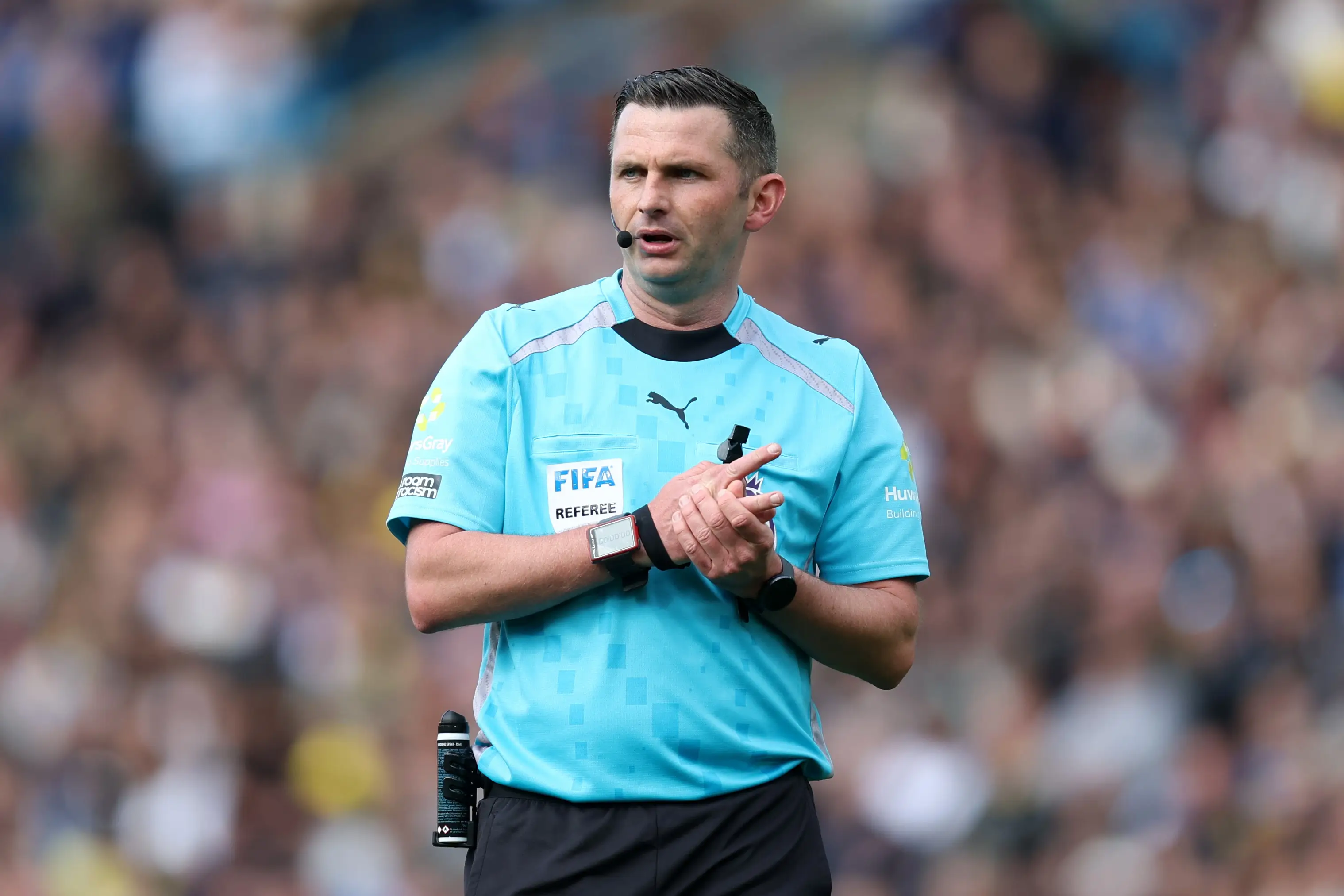 Premier League referee Michael Oliver. (George Wood/Getty Images)