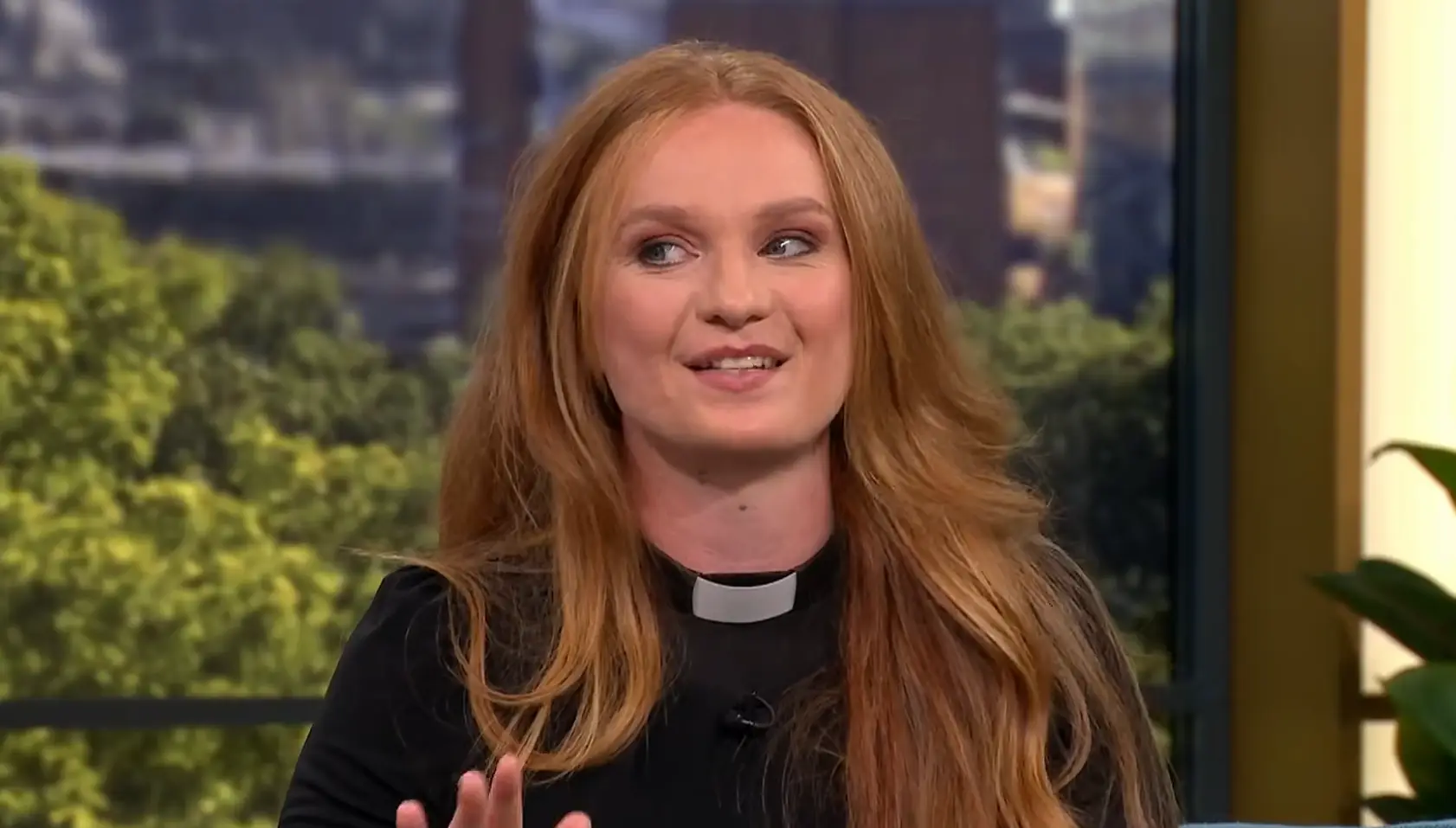 Reverend White shared why she decided to try using dating apps (YouTube/This Morning)