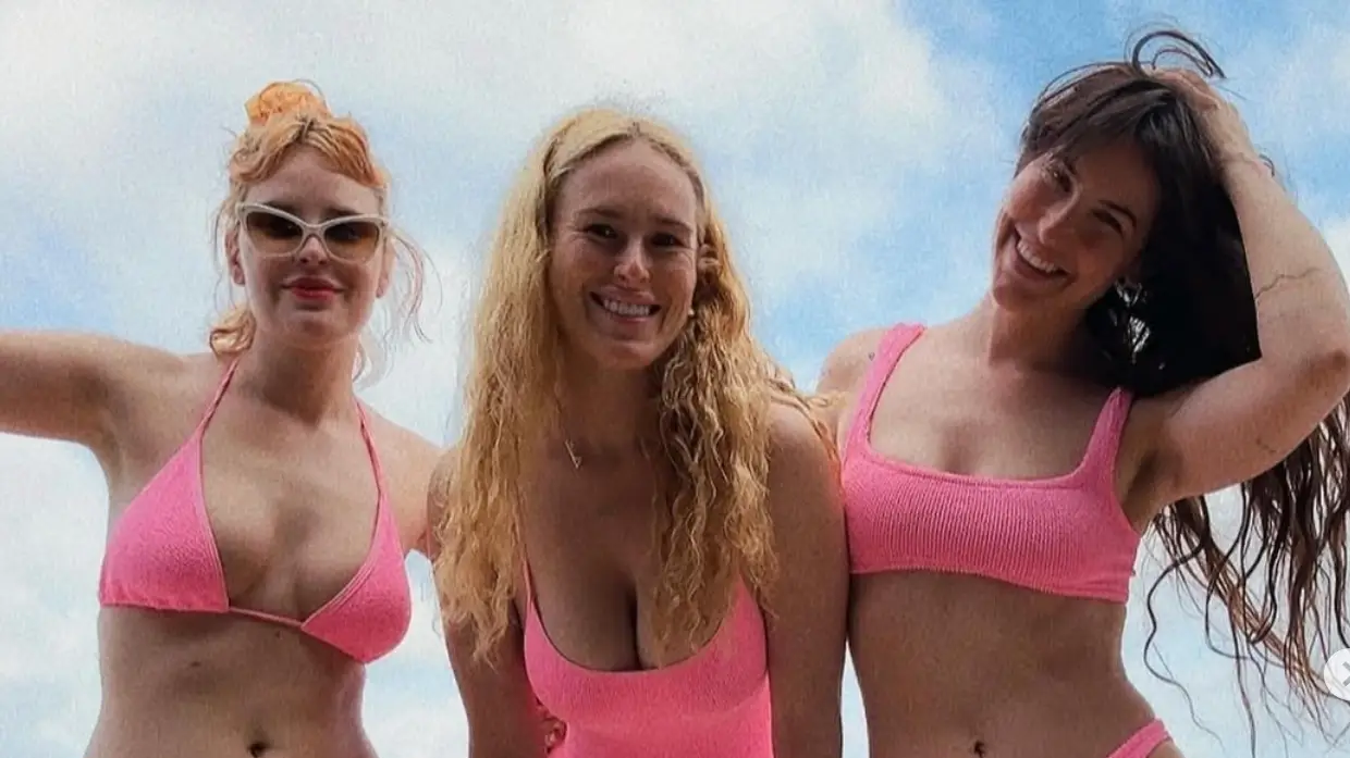 Demi Moore's 36-year-old daughter defends decision to 'still take baths' with sisters and 'sleep in mum's bed'