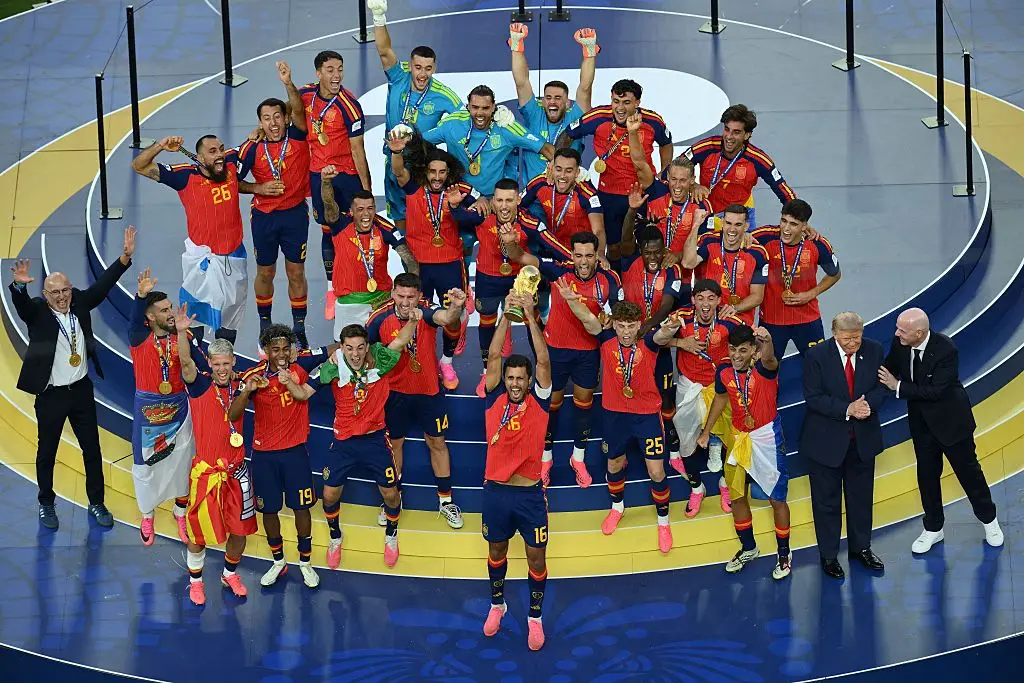 Guys, move (ANGELA WEISS / AFP via Getty Images)