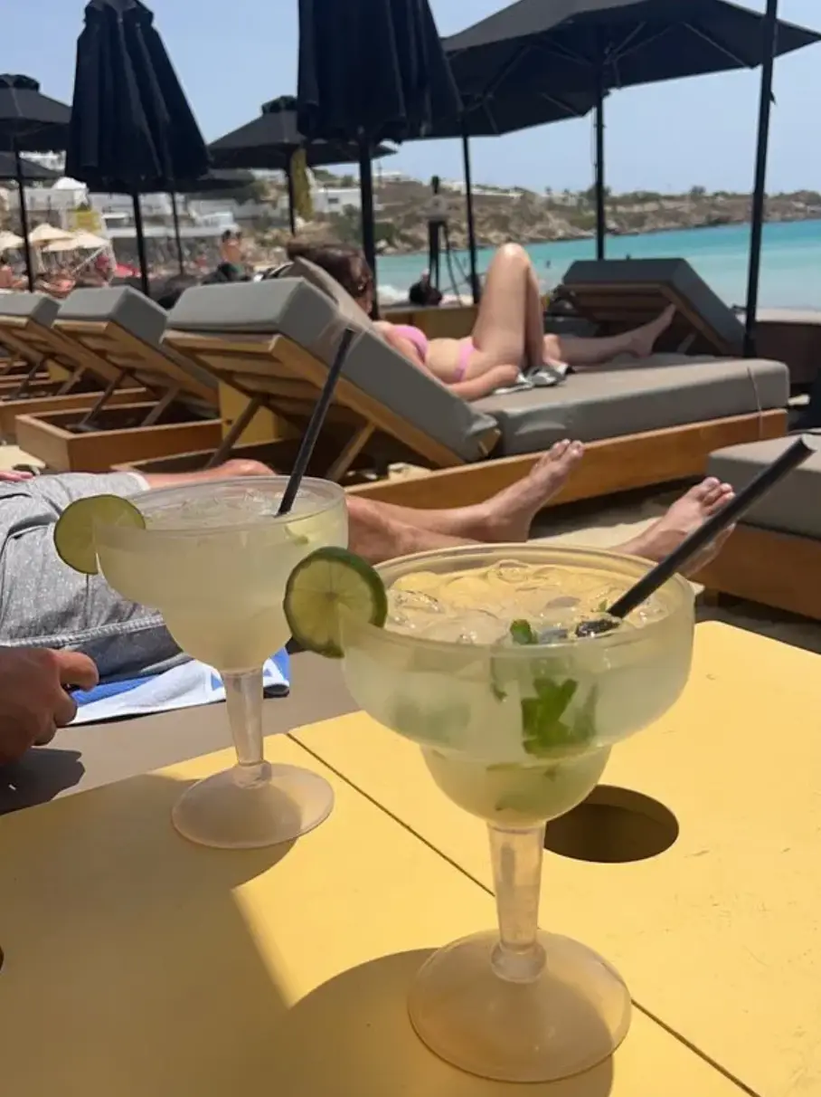 The reviewer claimed that two cocktails had cost them £690 (TripAdvisor)