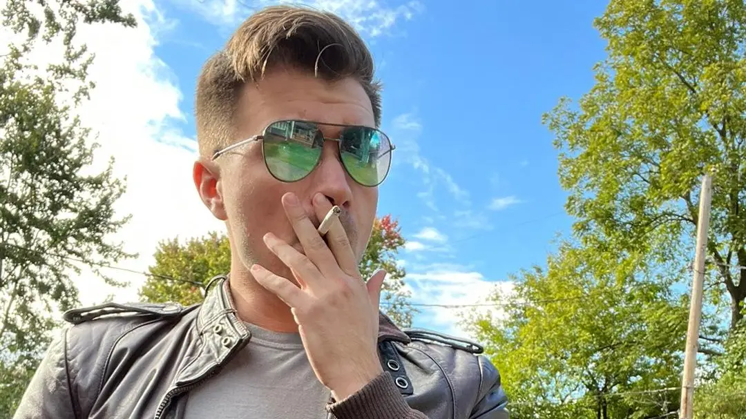 Diagnosed narcissist explains surprising thing you should do if you suspect your partner is one