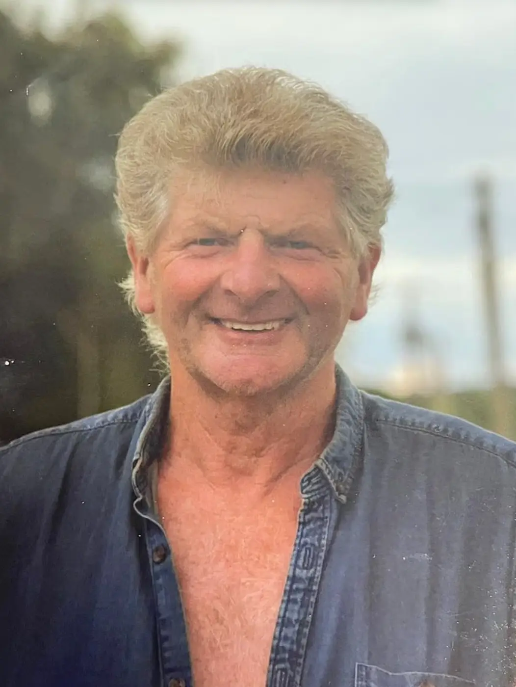 Robert Grogan died in 2023 just one day after marrying Lisa Flanagan (Collinsphotos)