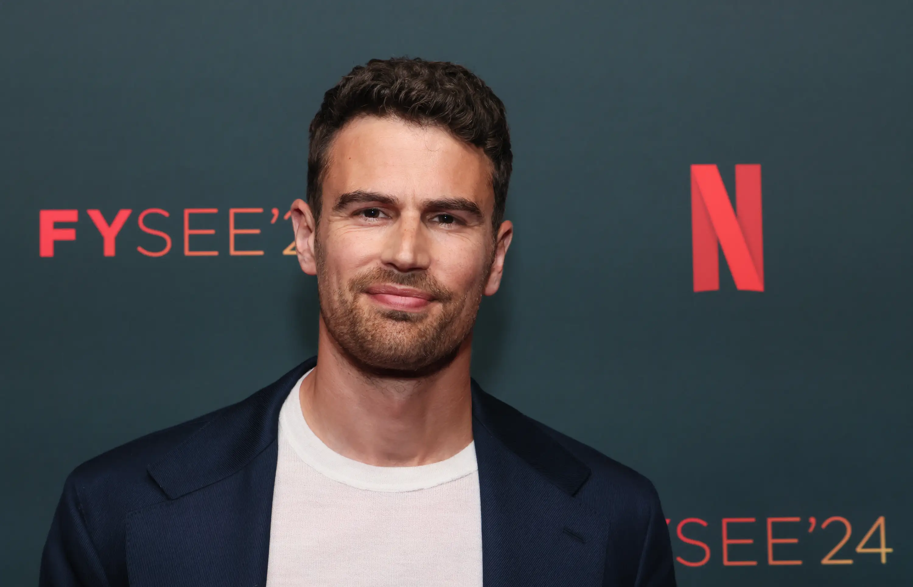 Theo James plays Eddie in the hit crime show