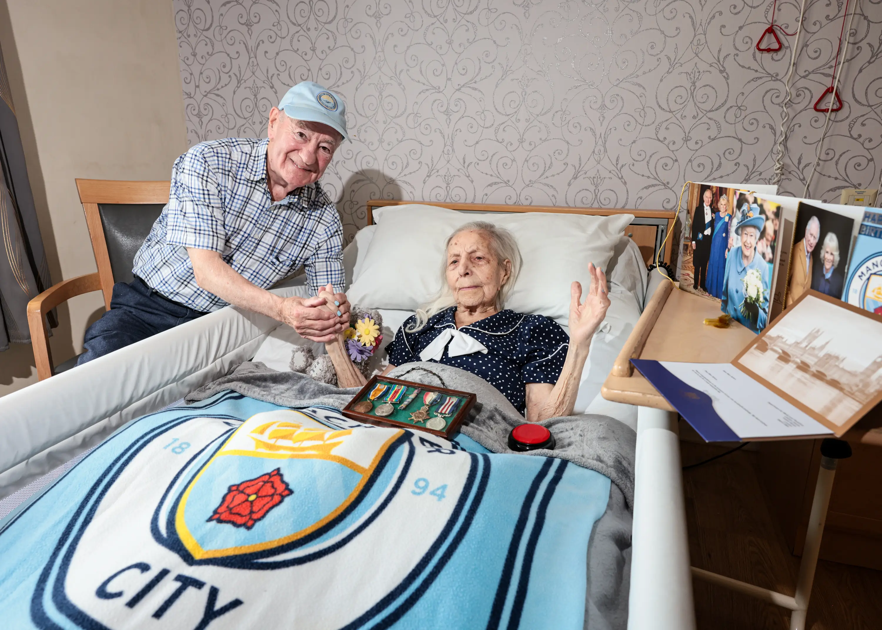 Mary and her cousin Henry Hesketh. (MEN)