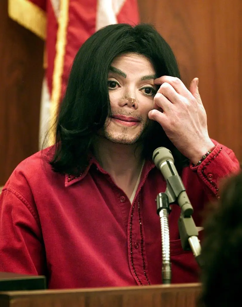 Tape visible on Jackson's nose during a 2002 court appearance (Los Angeles Times/Getty Images)