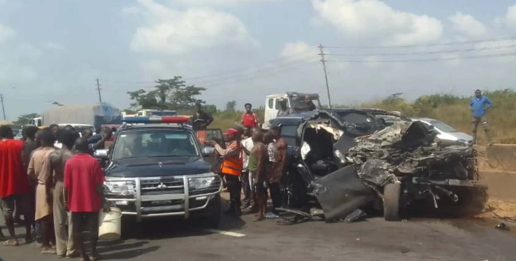 The remains of the vehicle which Joshua and his entourage had been travelling in (X/FRSCNigeria)
