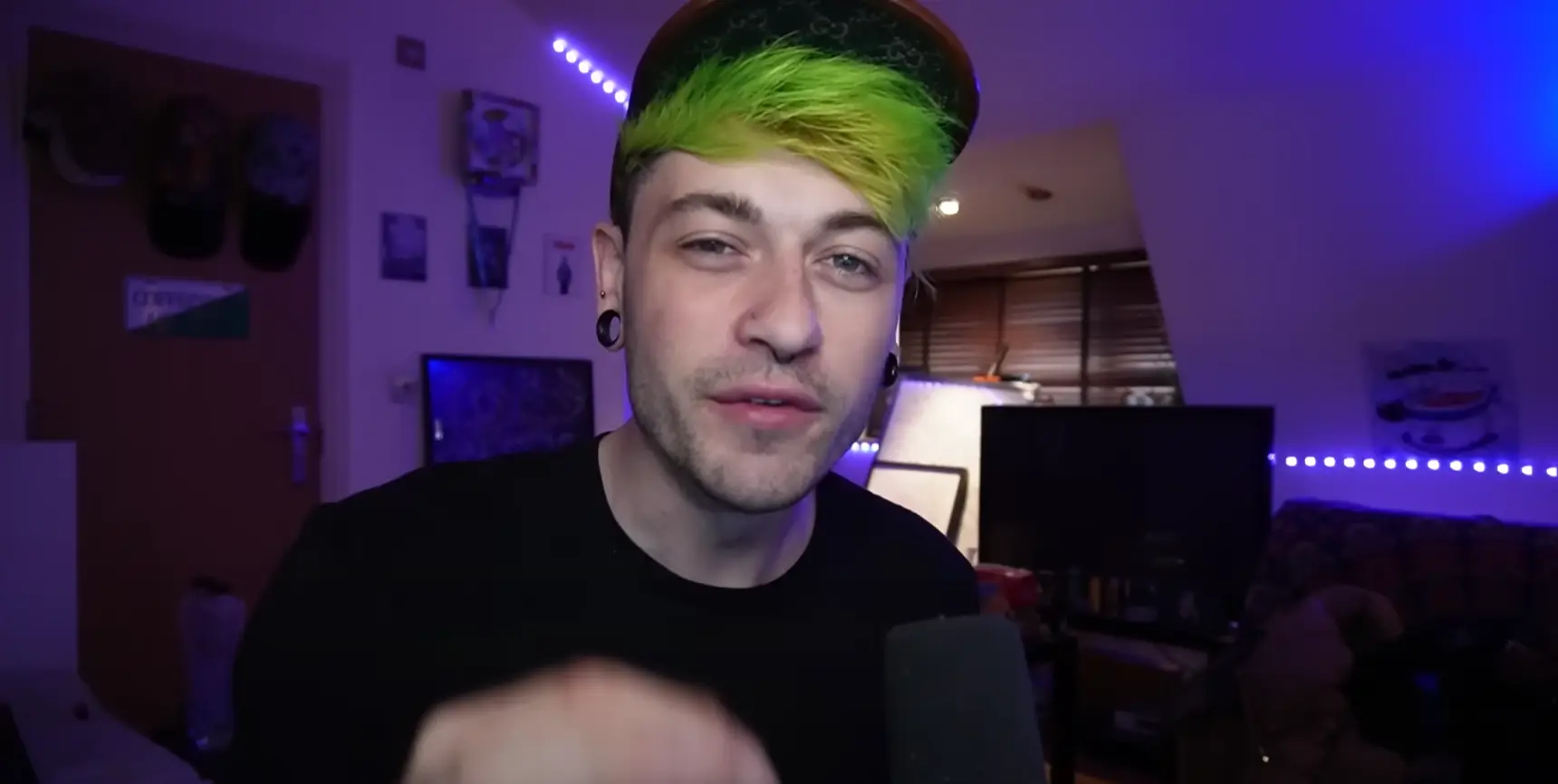 DrewIsSharing recently recorded his appointment with a medical cannabis.