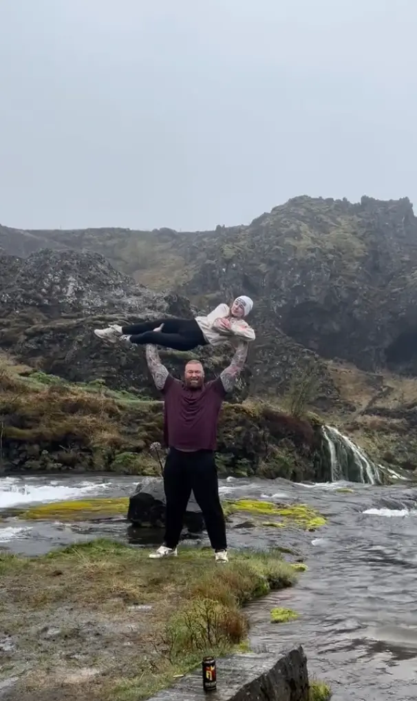 The Mountain is a whopping 19inches taller than his wife. (thorbjornsson/Instagram)