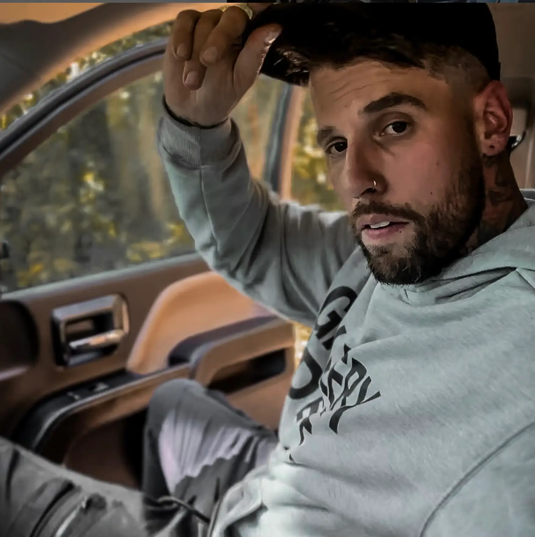 The dad-of-two often shares advice online about how he stopped drinking (Instagram/@icoreywarren)