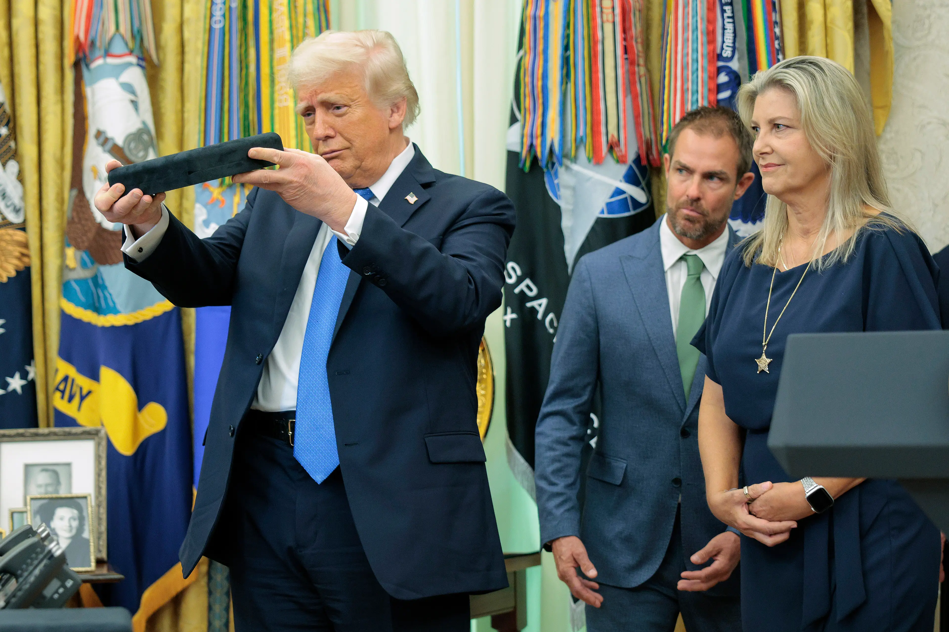 The Medal of Sacrifice had been made by Tiffany and Co. (Chip Somodevilla/Getty Images)