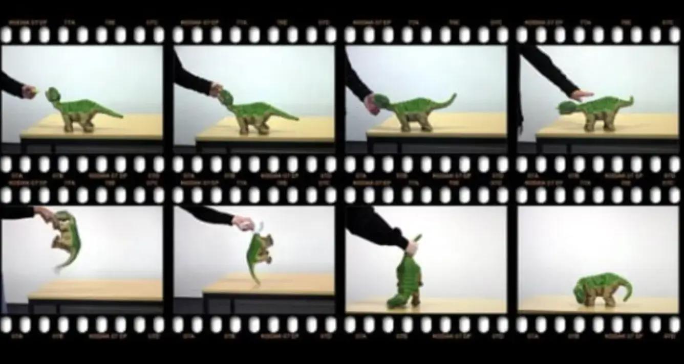 The robo dinos were treated kindly and unkindly (Rosenthal-von der Pütten et al., Computers in Human Behavior (2014)